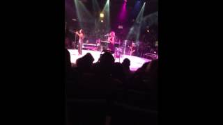 Toni Braxton at Westbury-How many ways