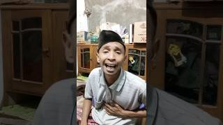 menunggu bantuan dari pemimpin