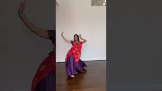 #RajasthaniDance #desi #viralvideo #shortvideo #ghoomar #sangeetdance #marwadidance #trendingshorts