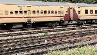 25036 Rmr - Dli Uttarakhand Sampark Kranti Link Express with just 7 fully Utkrisht coaches