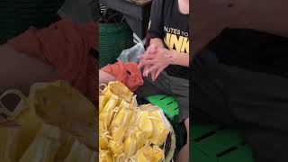 Jackfruit cutting skills #jackfruit #shorts #ytshorts