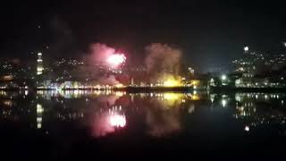 Capodanno 2023, i fuochi illuminano Lecco