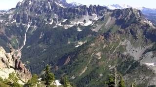 ALTA MOUNTAIN--Mounta Stewart; panorma; destination; Mount Rainier