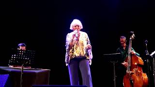 Billy Watson TV - Barb Jungr - FRIEND BREAK DOWN AND CRY