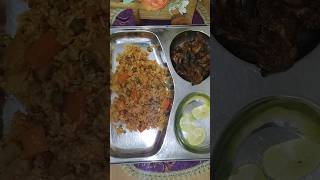 vegetable biryani with mushroom gravy காளான் கறி  கொண்ட வெஜிடபிள் பிரியாணி#viral#food#cooking#tasty