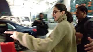 DEEPIKA PADUKONE SPOTTED AT AIRPORT IN MUMBAI RETURN FROM JAIPUR