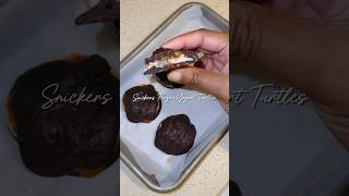 Midnight Snack | Snickers Frozen Yogurt Turtles #sweet #dessert #snacks #chocolate #food #foodshorts