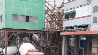 BARISAN TRUK MOLEN ANTRI PENGISIAN BETON | BATCHING PLANT INDONESIA