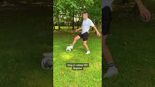 Learn this viral nutmeg skill 🤣🔥 #caneta #tutorial #soccer