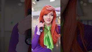 @cosplaybychrissiii captures the essence of Daphne Blake from Scooby-Doo #shorts #cosplay