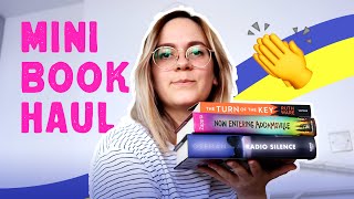 A mini book haul | WATCH ME UNPACK | Radio Silence and more 🤓🙌🏻