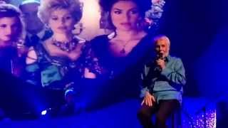 Kenny Rogers performs The Gambler at Dollywood