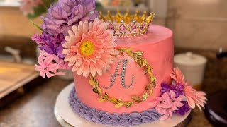 Let’s make A Cake fit for A Queen!! #thankyoujesus #cake #cakedecorating