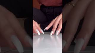 ASMR | THE TINGLIEST Floor Tapping (Fake Nails)