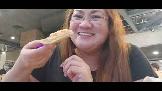 #ofw #abudhabi #mukbang #pizza   nag craving si Tekya #selflove