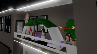 24 h pe balcon 😂Roblox Brookhaven