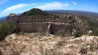 Burcht van Salvador (Mallorca) en Cala Llombards