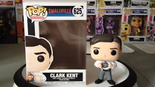 Smallville Funko Clark Kent Vinyl Figure Unboxing!