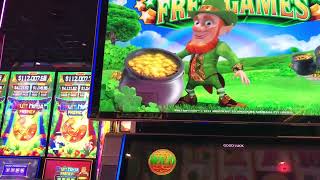 Slot Machine Big Hits/Bonus Play Action