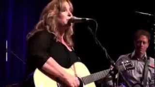 Gretchen Peters - Hello Cruel World (Live)