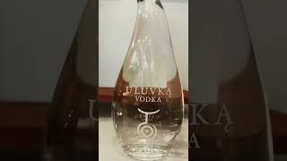 U'LUVKA VODKA 🥃🍸 IMPOTED ASPRI SPIRITS PVT LTD BOTTLED & DISTILLED IN POLAND 40% ALC/VOL 🍸🍹🍺🥂🍷