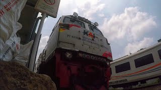 KEDATANGAN KA SILIWANGI DI STASIUN SUKABUMI #keretaapiindonesia #naikkeretaapi #kasiliwangi