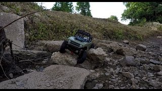 Axial Scx10 2 Deadbolt Creek Bed Crawling