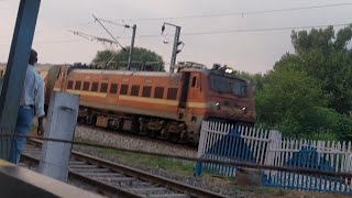 TKD WAP4 22991 honking show with 22456 Kalka Sainagar Shirdi Express crossing Railgate