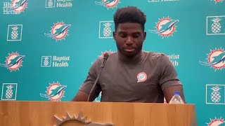 Tyreek Hill: 'I want to stay here in Miami'.