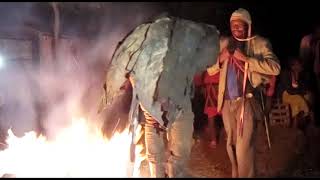 La danse de hommes du feu en pays Bamiléké.#Nkana - Véritable puissance des Mbouda et Ménoa