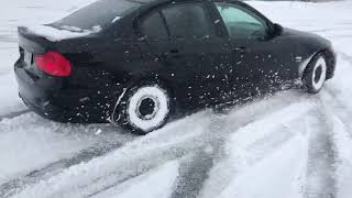 Bmw 328i xDrive winter drift donut !!