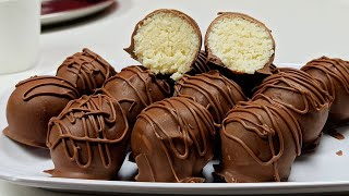 Bounty chocolate balls with 3 ingredients only