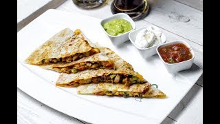 Its QUESADILLA Time! // PIVNAYA APTEKA, Baku, Azerbaijan