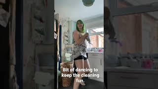 Dancing in between my cleaning | love this song | DiyDawn