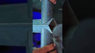 How to fit a round pipe into a square box #shortvideo #welding #automobile