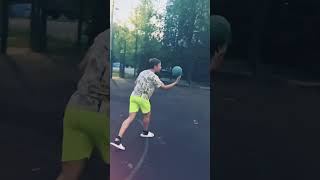 Фристайл слоумо маленьким мячом☺️ #dunk #basketball #nba #sport #frestyle #trickshots #shorts