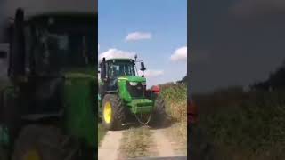 farms tractor 🚜