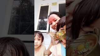 MAKAN MIE PAKE APLIKASI #minivlog #shortvideo #short #lovestory