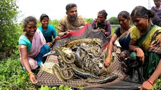 आदिवासी बहिणींनी झोळून पकडले भरपूर मासे,Tribal fishing technique,women catching many fishes