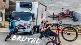 MI AMIGO ESTA LOCO TENGO MIEDO 😱 TARDE DE PRACTICA STUNT BIKE | LA LORA