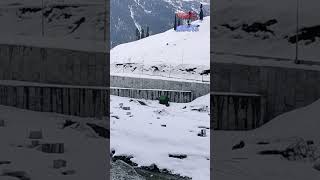 Snow white beauty of Sonmarg valley #sonmarg #kashmirparadisebeauty #travelshortsvideo