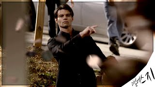 Elijah Throws Coins & Breaks The Windows | Vampire Diaries 2x09 "Katerina" [8ᵏ] ᵁᴴᴰ✔