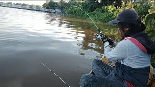 Apa ini yang makan!!Sangat BERAT saat joran diangkat