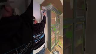 Paintlife607 Laying down 1107 Primer, catalyzed on Kitchen Cabinets | RE-U-ZIP | Paintlife Fam ❤️