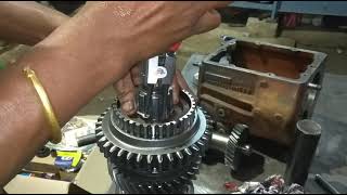 MAHINDRA 5 SPEED GEAR BOX