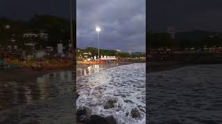 SUASANA PANTAI PADANG SORE HARI MENJELANG SUNSET