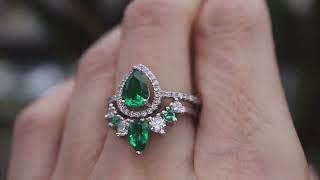 Emerald Wedding Ring Set, Bridal Ring Set, Pear Cut Emerald 2 PCS Ring Set