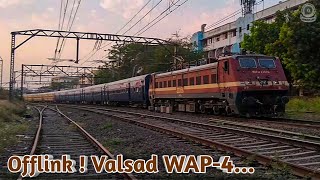 02123 Mumbai CSMT - Pune Deccan Queen With Offlink Valsad WAP-4