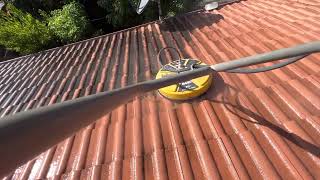 Cleaning a tile roof