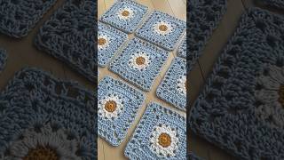 These daisy granny squares are for a new design (not a bag)! Any guesses what it could be? #crochet